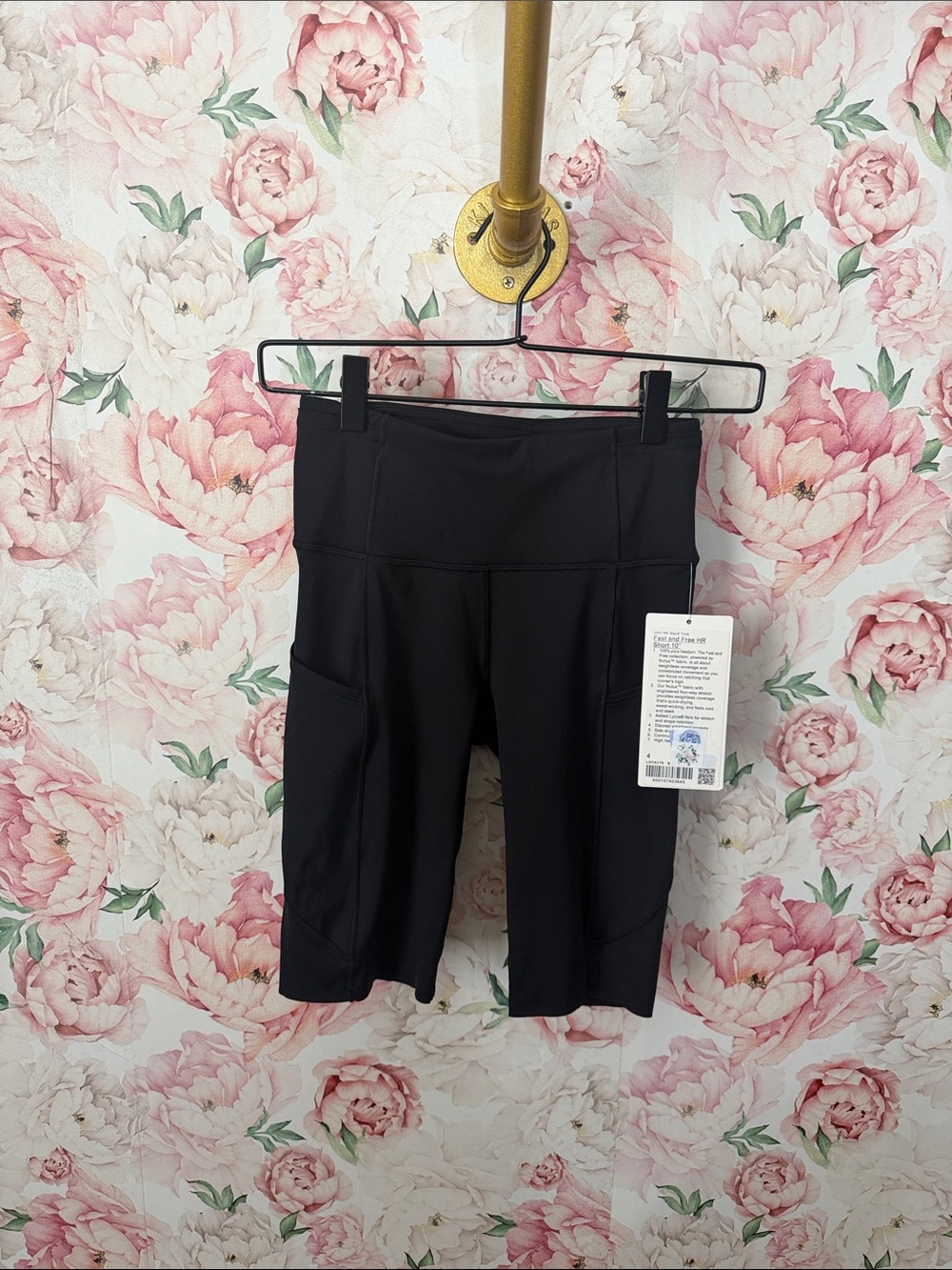 177-$40 NWT *FREE SHIP* Lululemon Fast And Free Short 10" Black 4 Biker Pockets - Picture 2 of 5